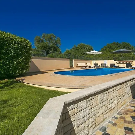 Holiday home Saladinka 3