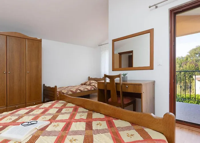 Holiday home Saladinka 3