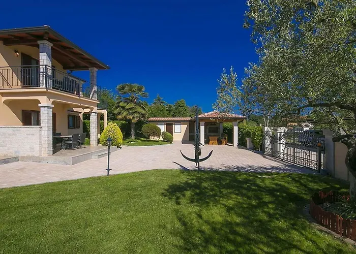 Saladinka 3 Holiday home Porec