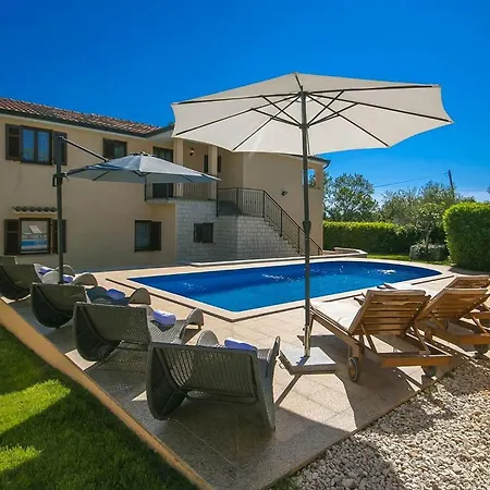 Saladinka 3 Holiday home